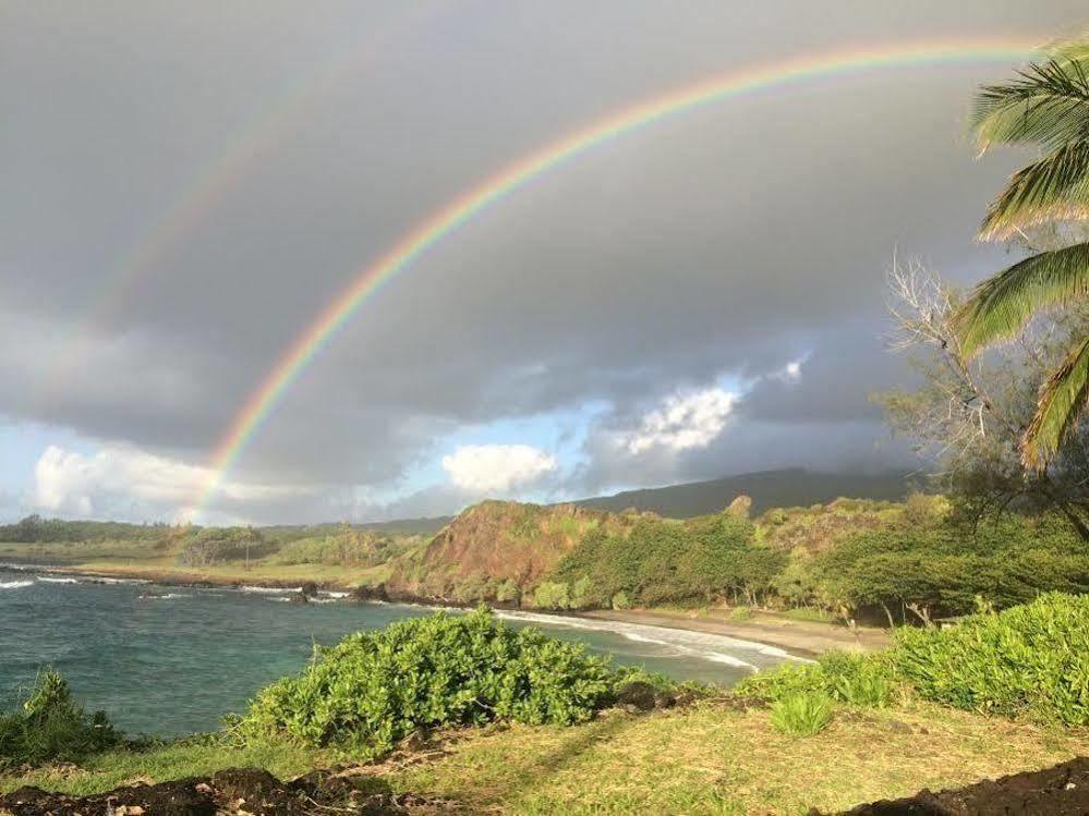 Hana Oceanfront Cottages Extérieur photo
